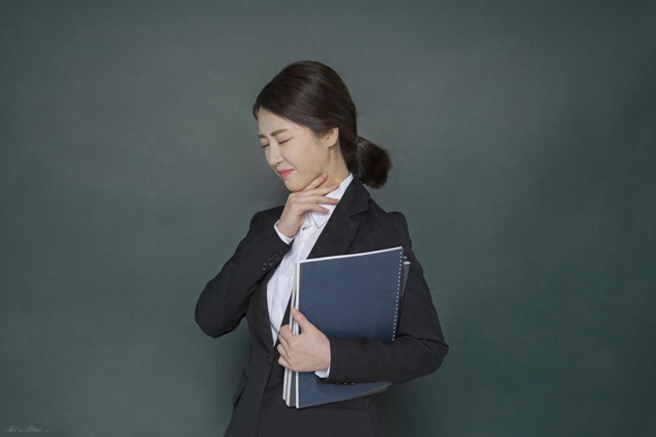 当下学校最无耻的行为：老师请假必须自己先调课，且依然被扣钱！

“请假比上班还累