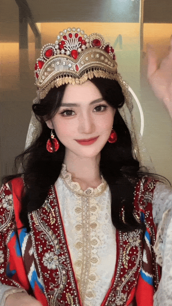 跨晚新疆美女采销哇哇哇跨晚已经成了新疆美女集合地了啊！隔着屏幕已经感受到姐姐的香