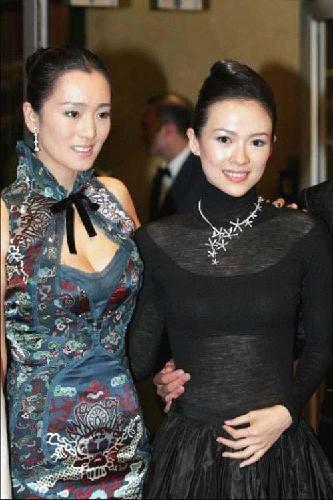 章子怡和巩俐差在哪？说白了，一个是“火”，一个是“地”。

巩俐是“地母”，她演