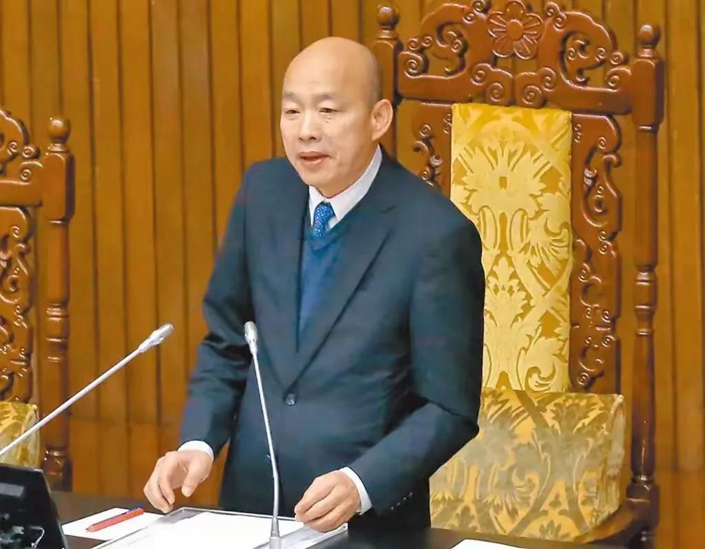 韩国瑜又出金句了，韩国瑜说：罢免若成功，台湾民主要发疯。

其实，台湾民主早就发