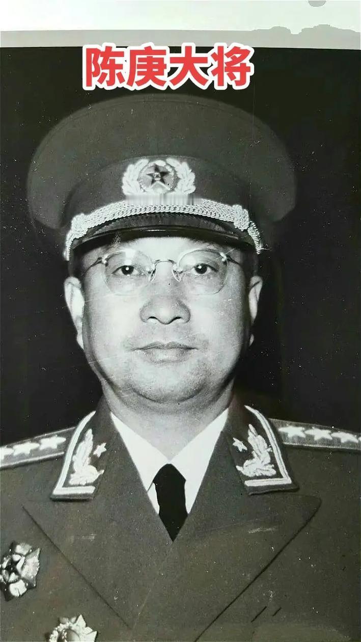陈赓接替彭总指挥志愿军，为何刚干了2个月，就被紧急调回国内？
 
彭老总那次突然