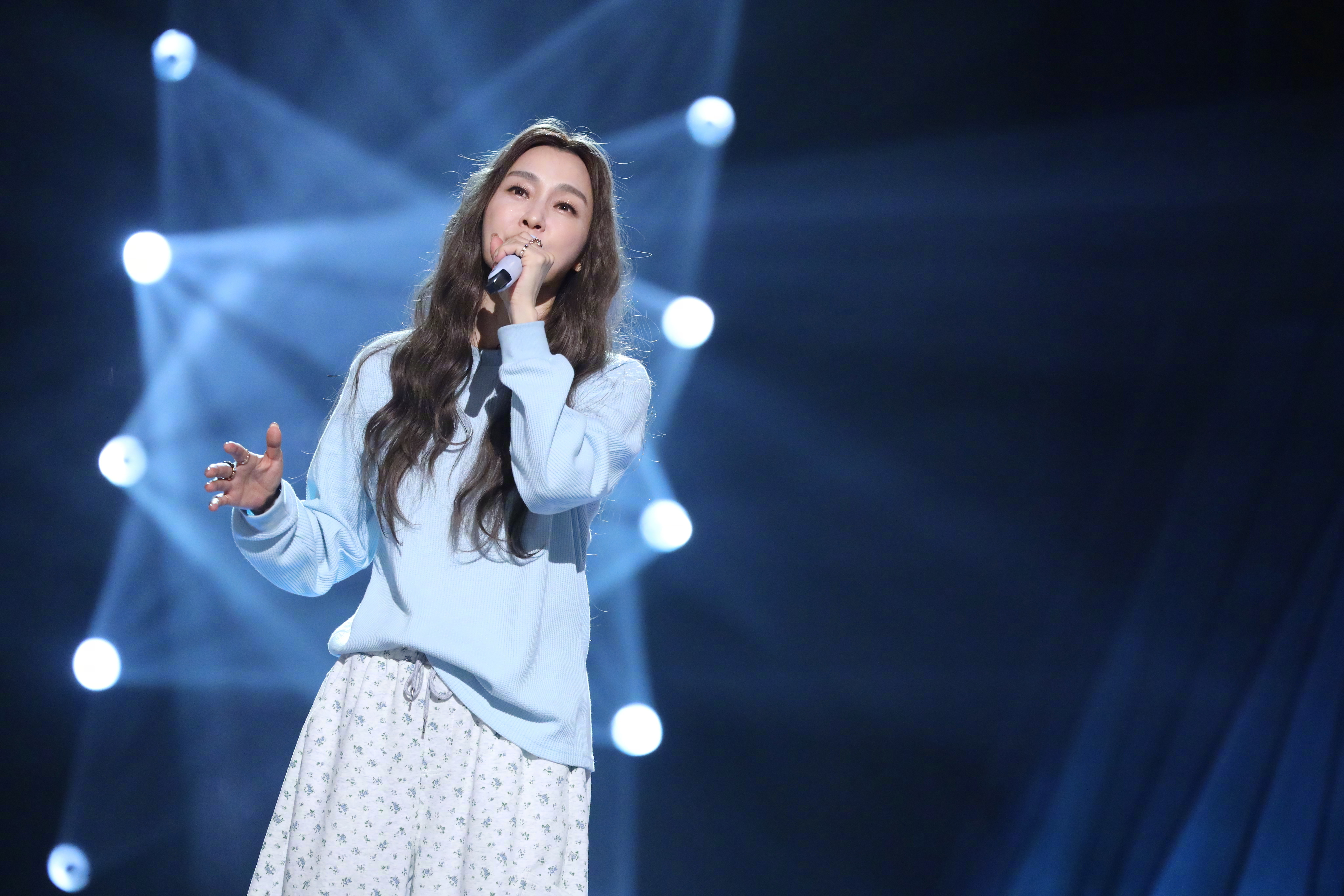 范玮琪双胞胎儿子正脸照期待“哈佛才女aka励志天后”范玮琪在乘风2026成功翻红