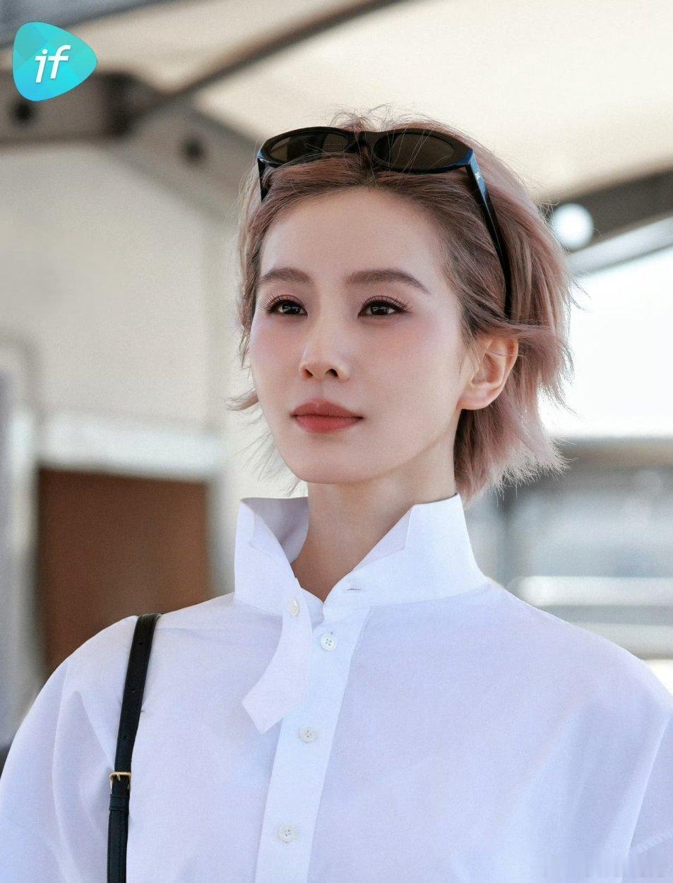 刘诗诗、王安宇、孙千看秀出发图 ​​​