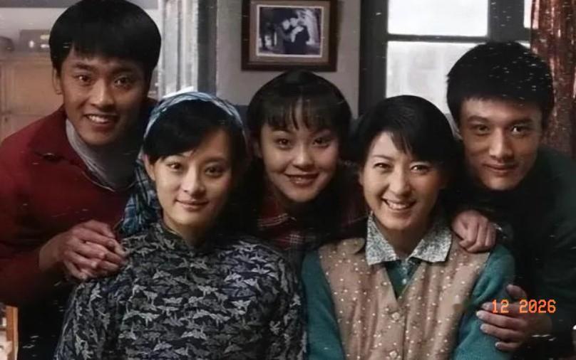 明星中就服孙俪的识人术：之前闫学晶曾爆料孙俪拍完《小姨多鹤》就不联系了，还说孙俪