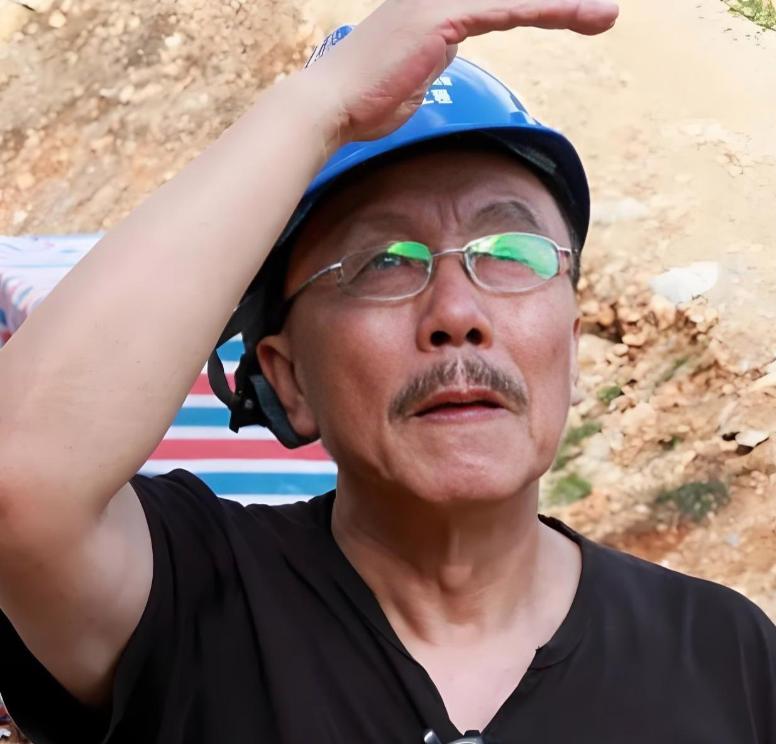 南仁东，吉林省理科状元，清华大学超级学霸，中科院硕士、博士，日本国立天文台客座教