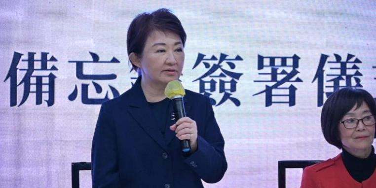 卢秀燕叫嚣：台湾须做好准备战争准备！

正在美国窜访的台中市长卢秀燕17日叫嚣，