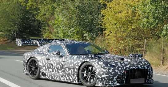 全新梅赛德斯AMG GT Black Series再战纽北
在纽博格林北环，梅赛