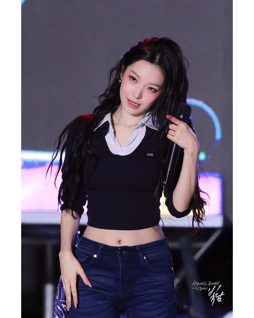 白知宪[超话]  🐳蜜罐甜心白知宪 261002 汉阳大学校庆cr: bitd