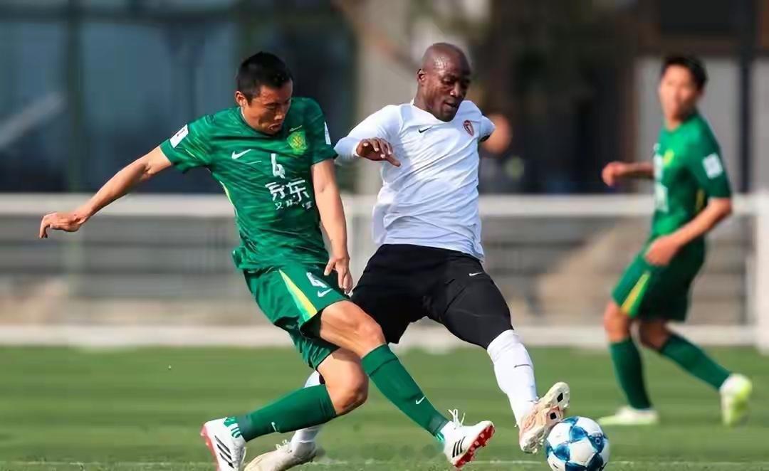 2月24日中超热身赛，云南玉昆11-1大胜河南预备队，克莱伯独进四球，火力惊人。