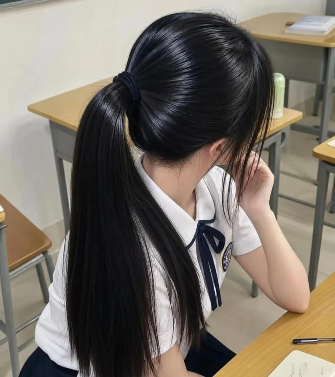 实话实说，她俩发质谁好？ 