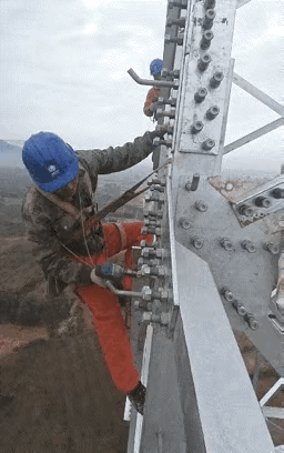 一天200，
一堆人，争着做，
不为啥，因为我们幸福感很强。