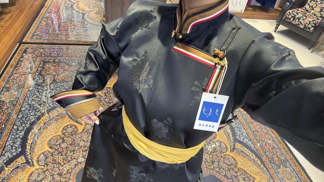 哇哇蒙古服饰
