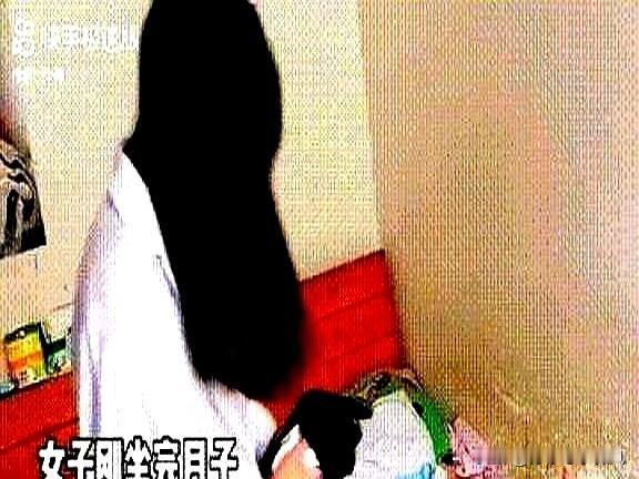 女子刚做完月子，收拾衣服准备离婚，无奈的对丈夫说：
