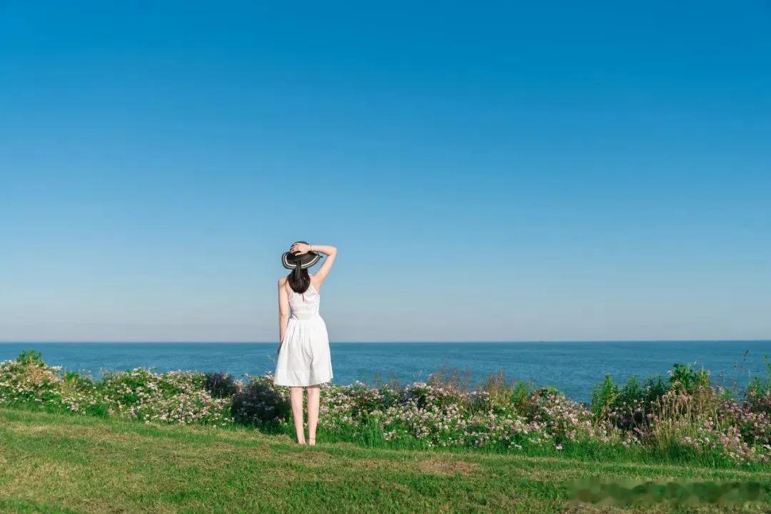 出门和不出门过的两种人生“宇宙像一本书，一个人只见过自己的家，等于只读了这本书的