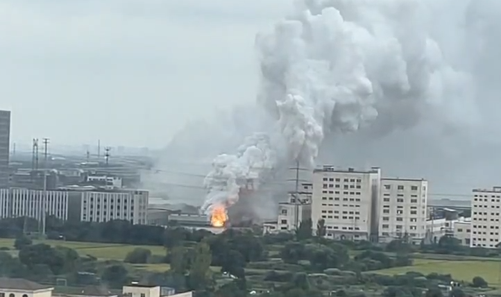 全球精细磷化工行业龙头企业发生爆炸 现场明火浓烟滚滚