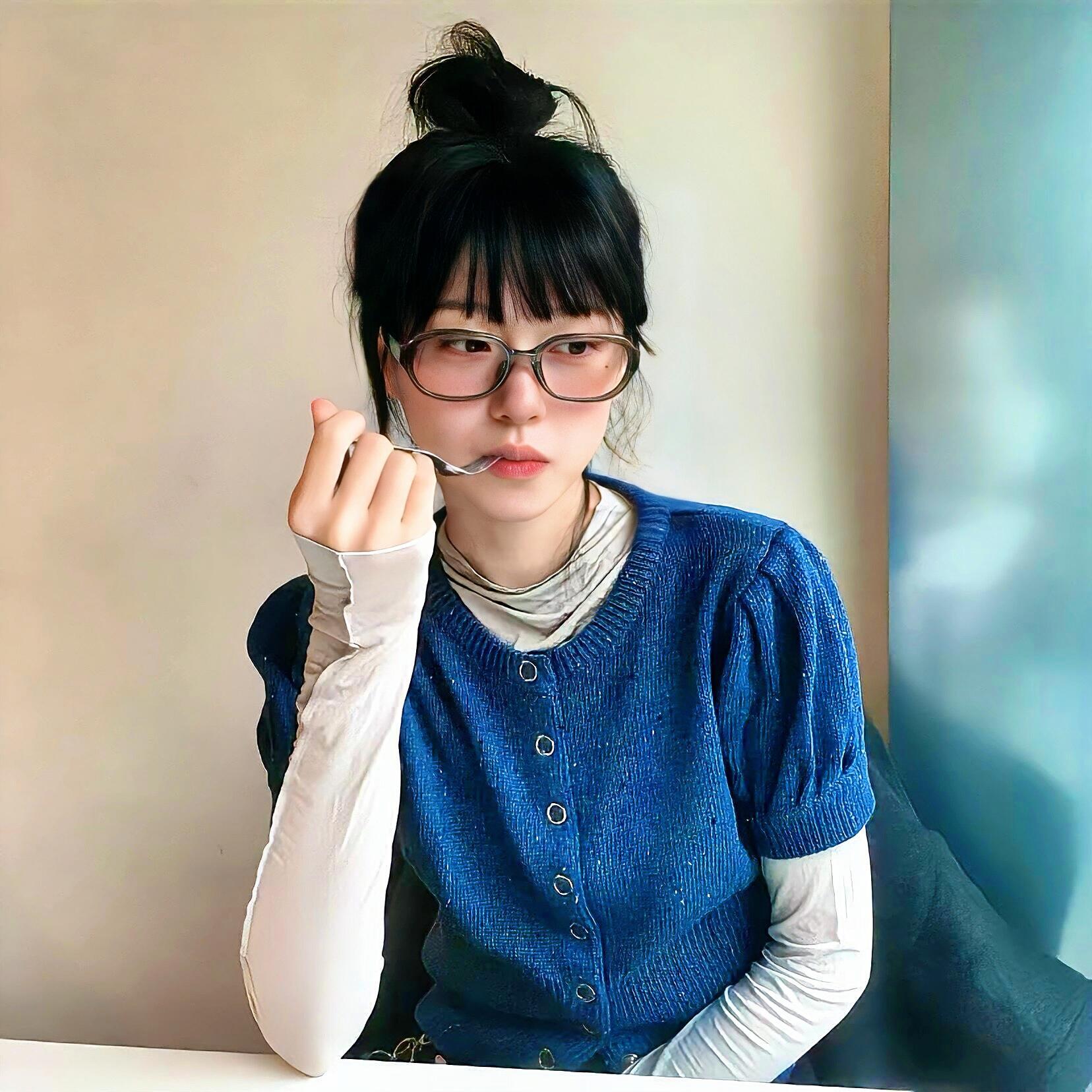 WeChat ｜氛围感女生头像  