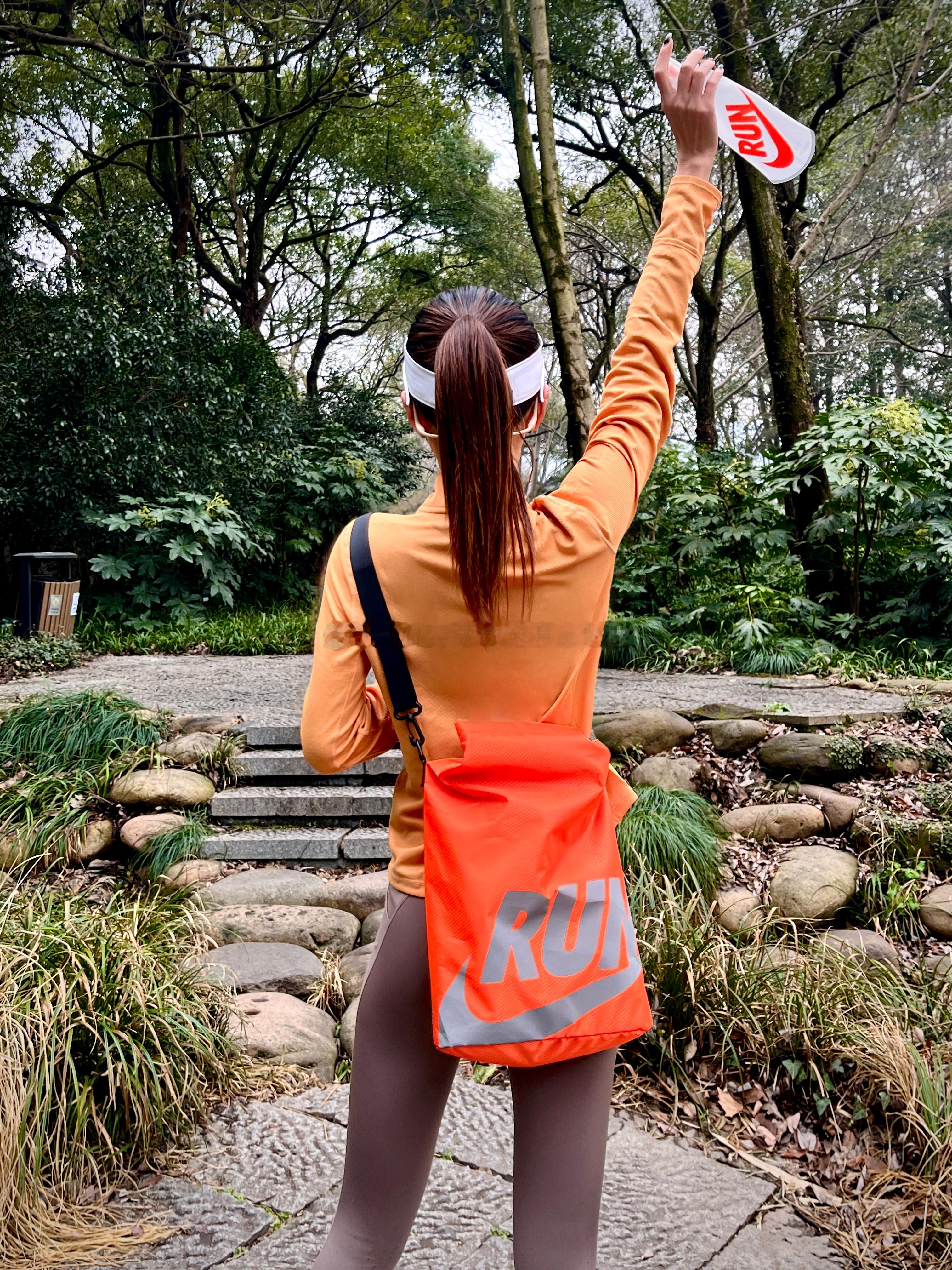 Nike跑者礼物，心想事“橙”～ 开春继续好好跑起来✌️ 