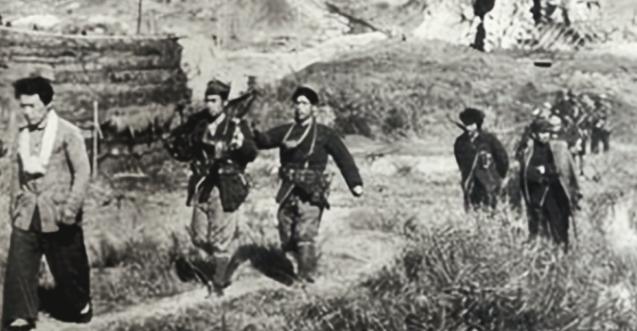 1942年，八路军韩钧要用3个团去打日军佐佐木勋小组，众人疑惑：对方百来人，3个