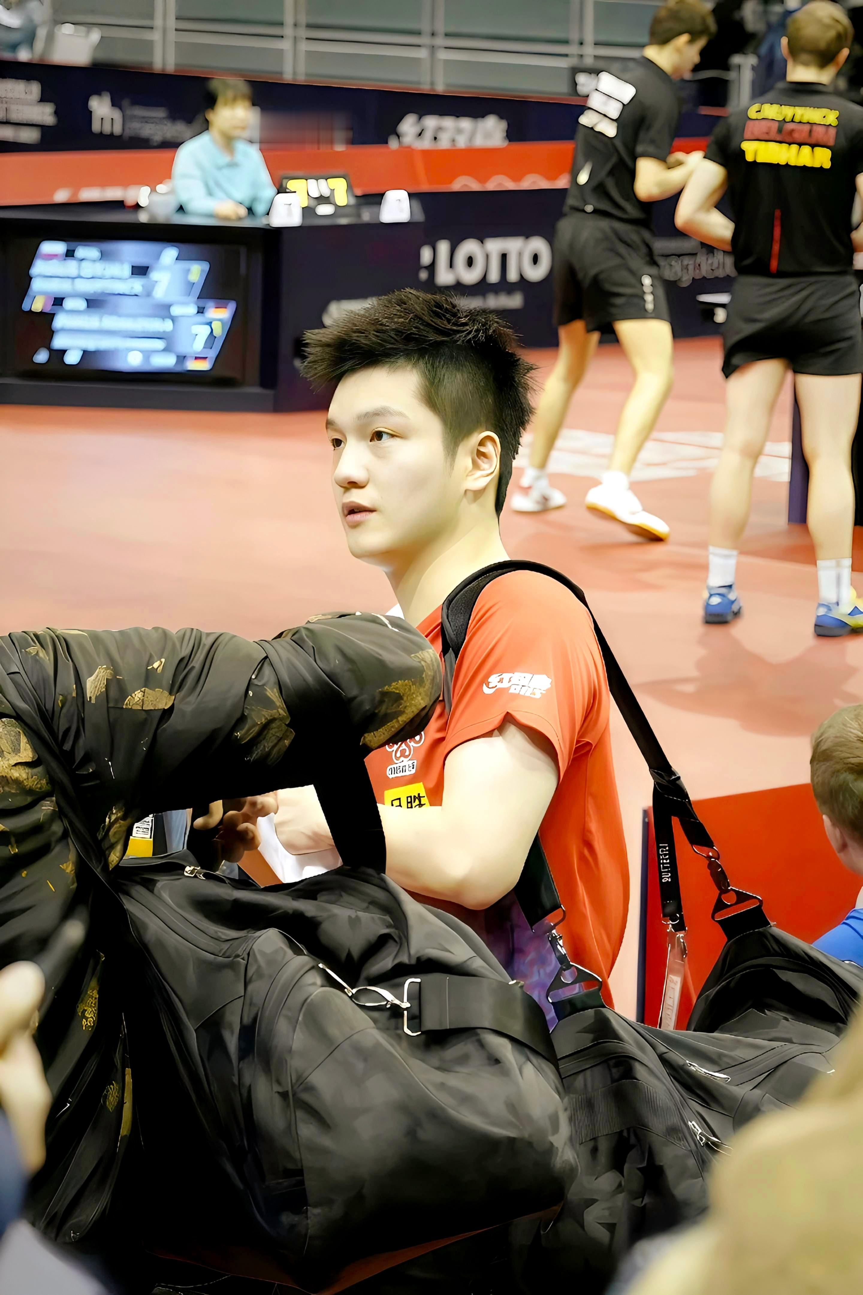 “樊事”应向本心而行。Tough guy“硬汉” 