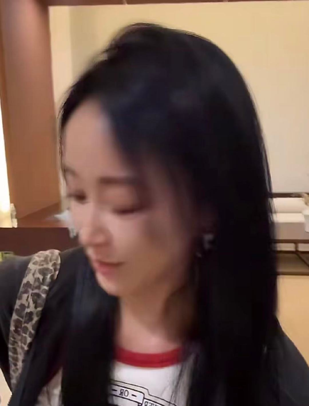 于正问赵子琪为什么要去唱歌 于正确实敢说，当着面问赵子琪为啥去唱歌，太尴尬了！赵