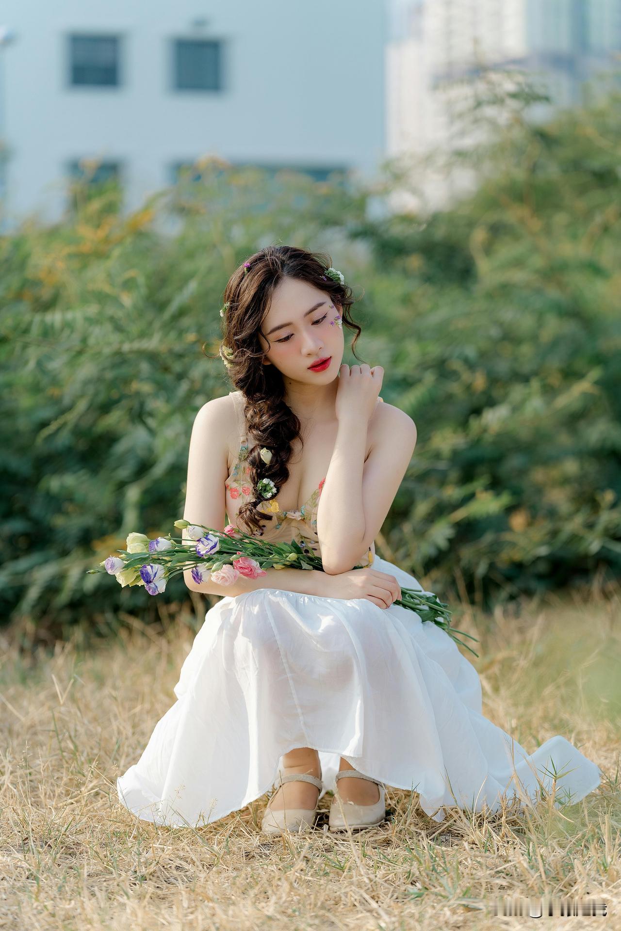 梦幻花海中的少女，温柔如梦