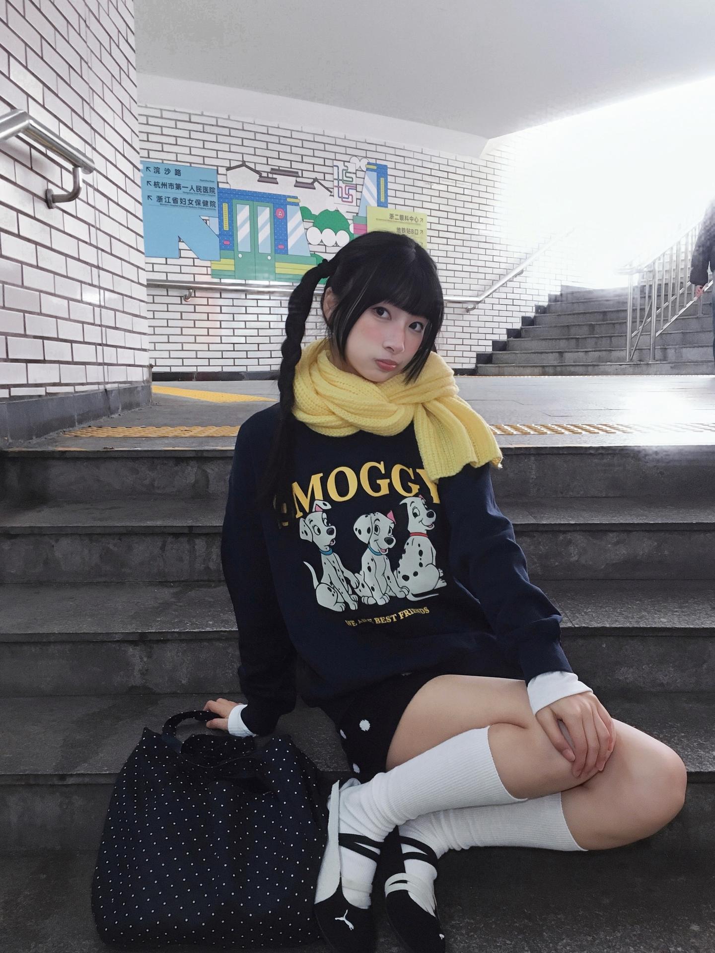 ★₊⁺๑!!♪ 🤍ྀི波点鬼马少女。
