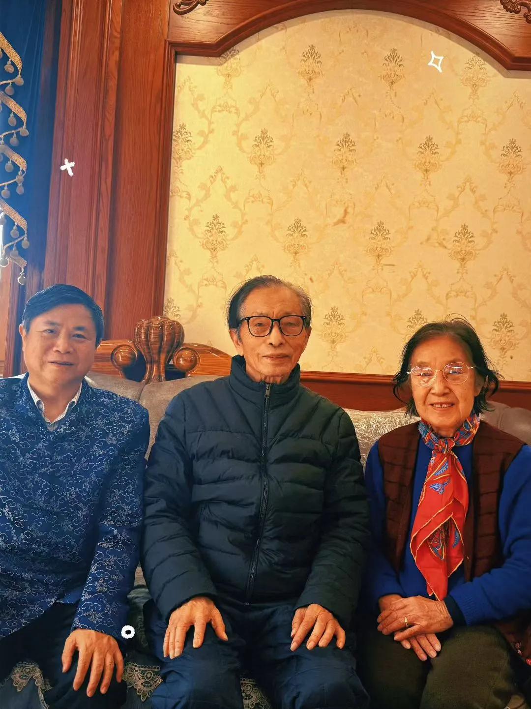 记事篇（顾焕章）：节日校友来访！

  大年初四（2月20日），阳光灿烂 ，贵客