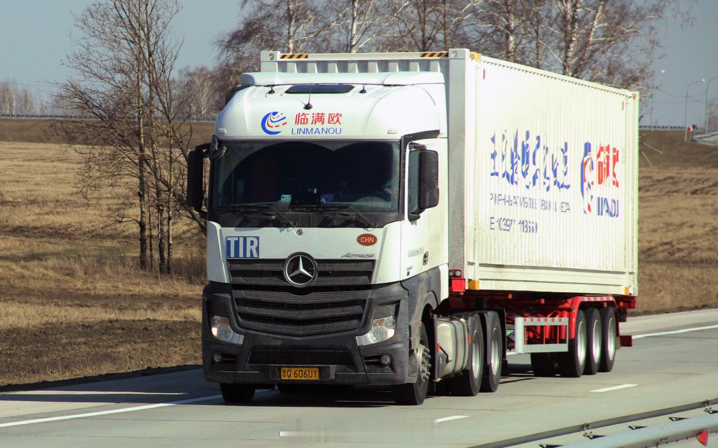 Mercedes-Benz Actros / DAF XF / FAW J7MA