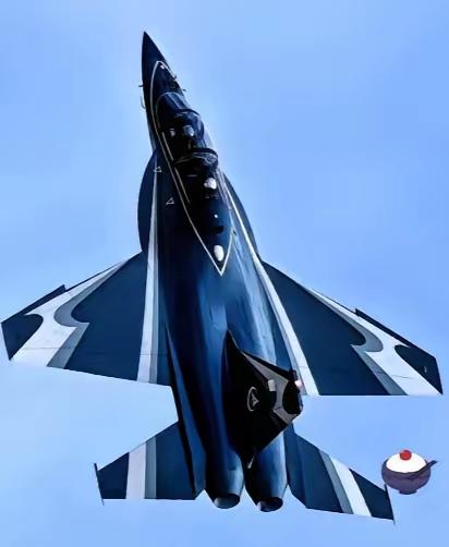 刚看到迪拜航展的新闻，脑袋嗡了一下。
1600架！中国，第一次，拿下了订单榜首。