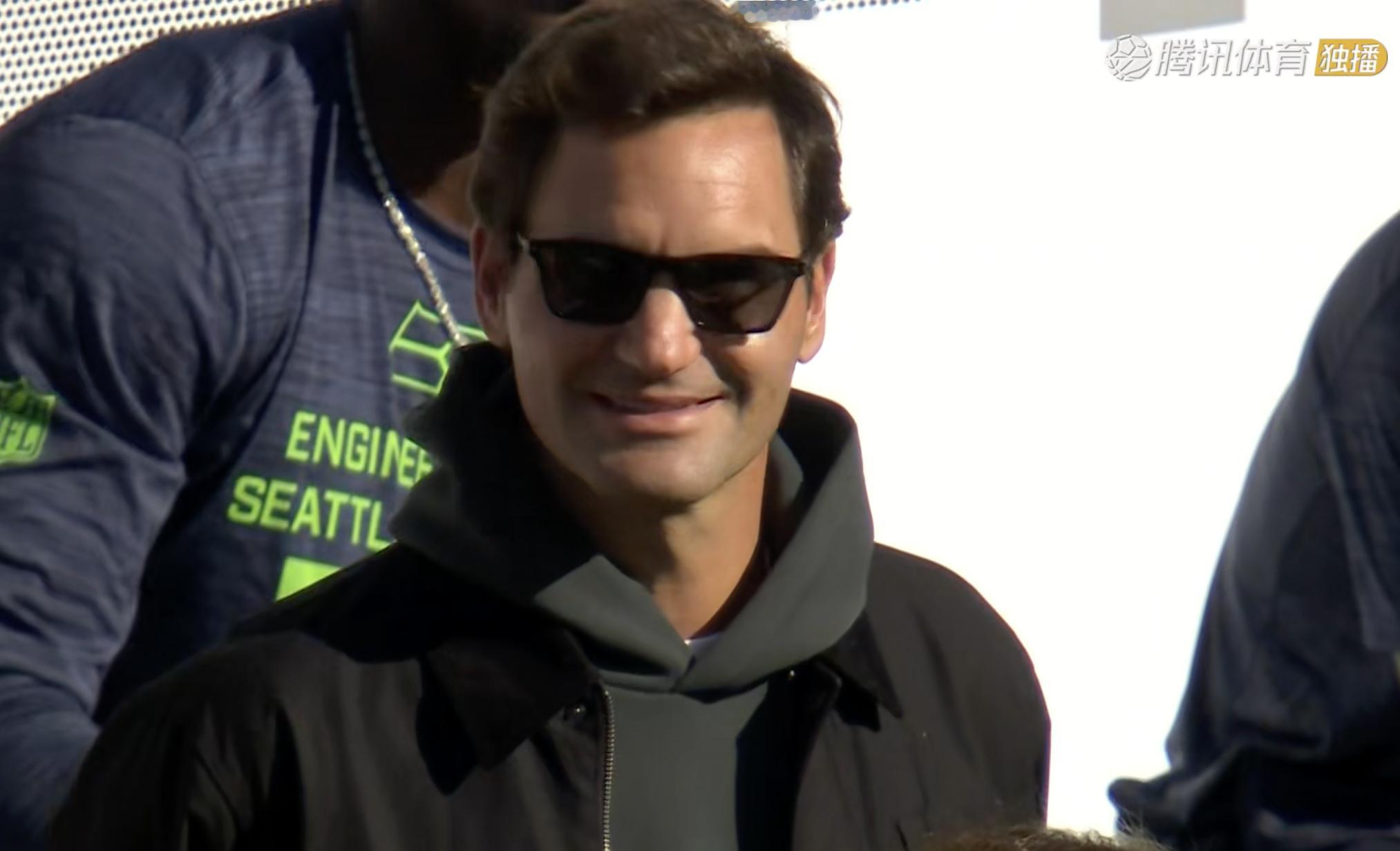 超级碗 超级赞 超级碗中场秀 这就是超级碗的影响力！观战的群星包括费德勒、库克、