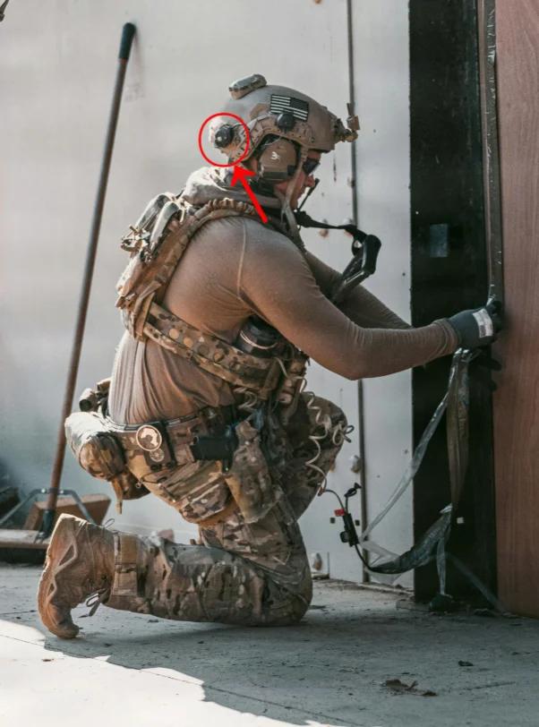 DARPA 爆炸测量仪，这是一个测量战斗人员所承受的超压水平的系统，以帮助医务人