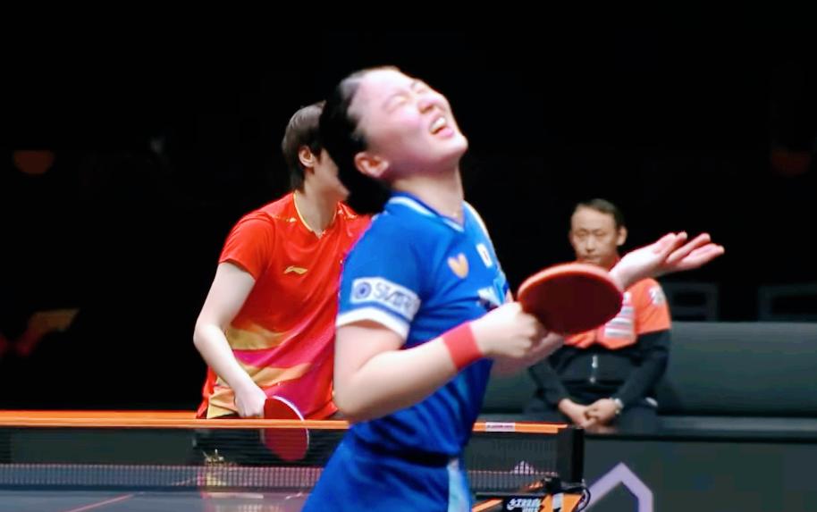 突发！张本美和情绪控制不住了！

第一局鳗鱼4:1开局，
美和追到了5:5，
看