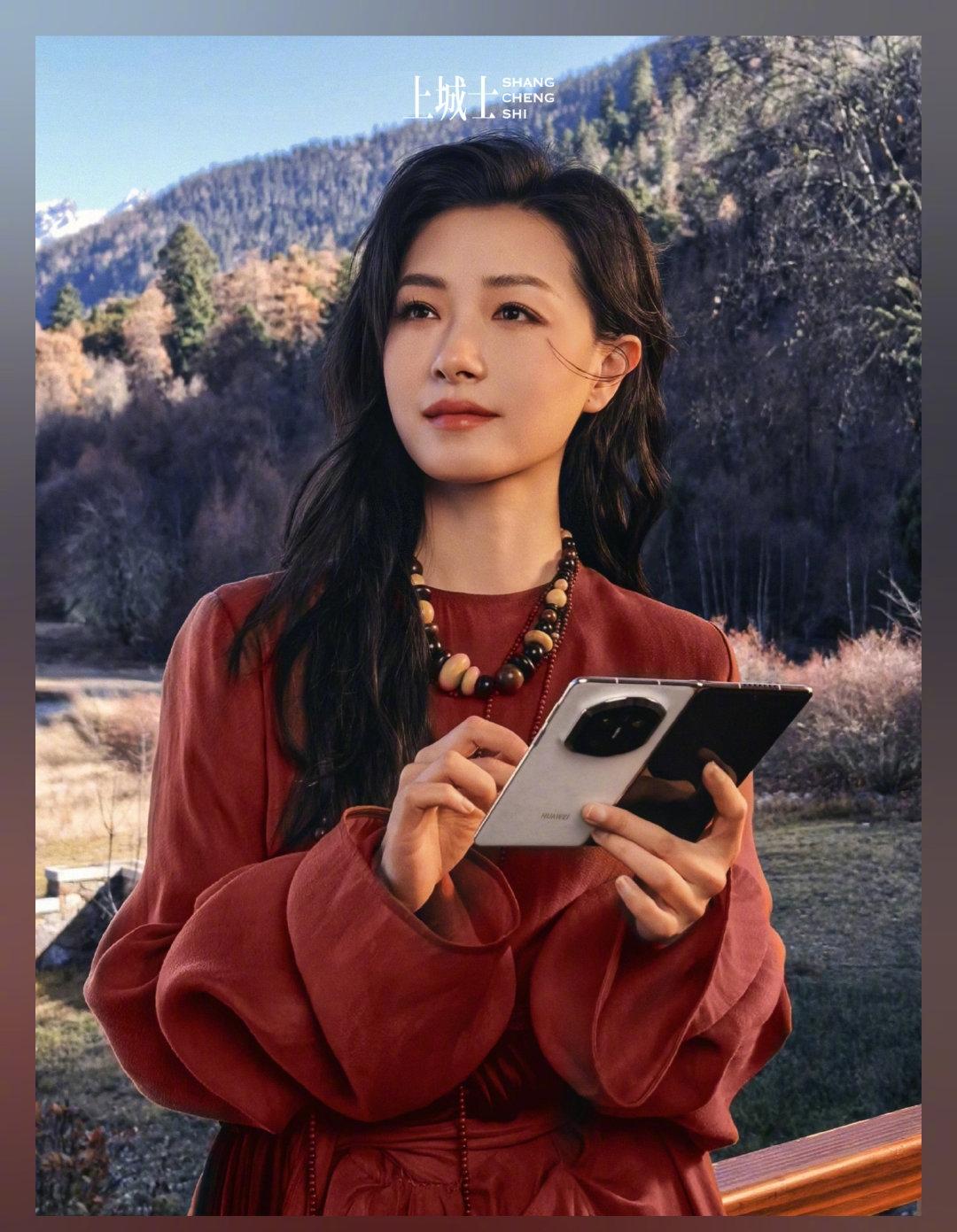 一人一句新年祝福新的一年里一定要开开心心的快快乐乐的美美的过一年。一家人，嗯，都