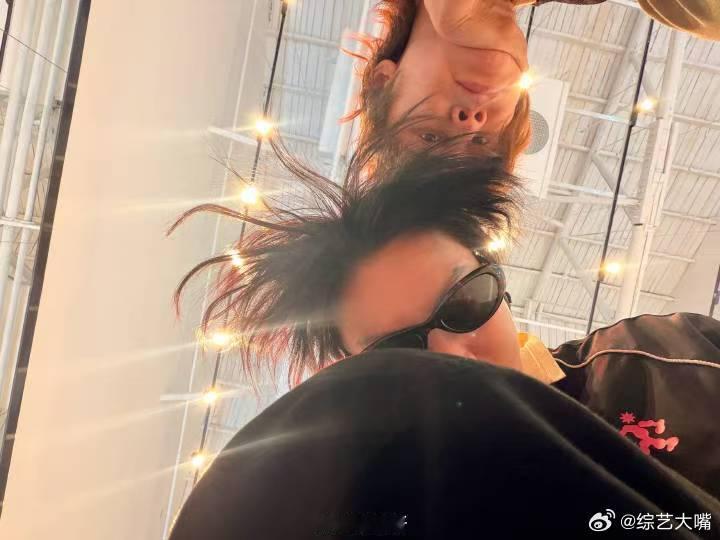 王濛在上刘雨昕的大师课充实又有意义劳动节，专注提升舞台表现力，沉浸式跟着刘雨昕学