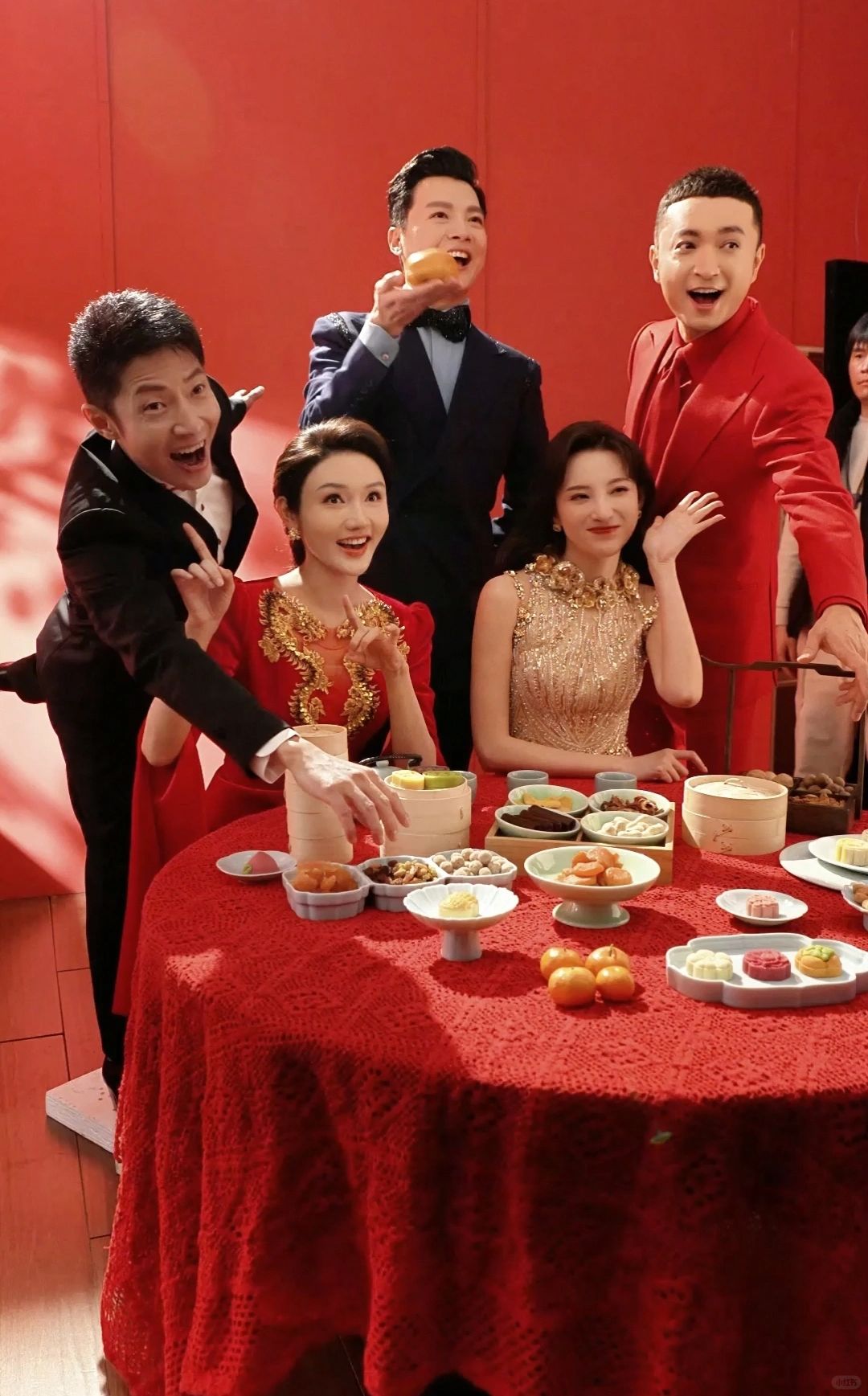 主持天团拍照表情包，欢乐