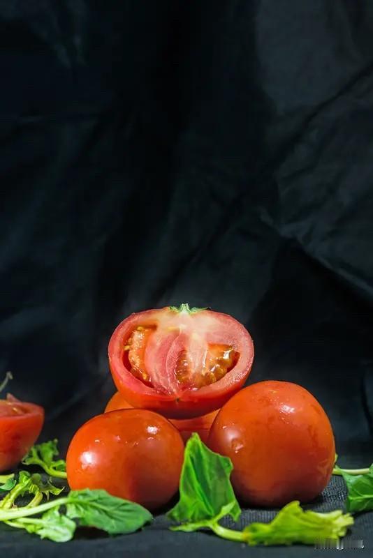 隔壁老王说：西红柿现在太红，鸡蛋已经有点配不上了！

最近这段时间发现深圳超市的