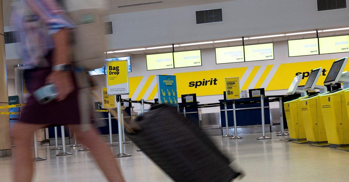 [To learn English]
U.S. travelers lament