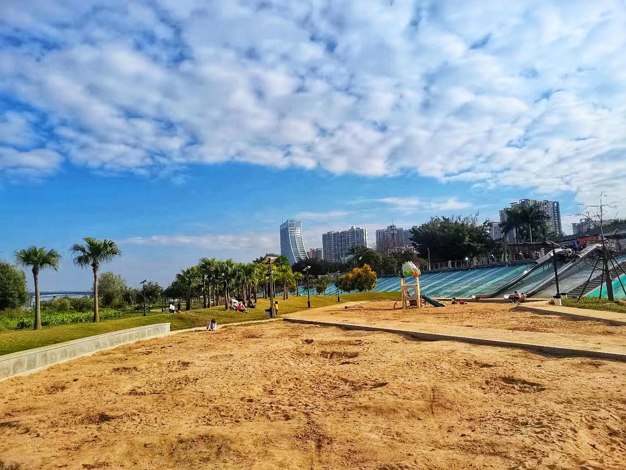 江门市外海镇城央绿廊外滩湿地公园