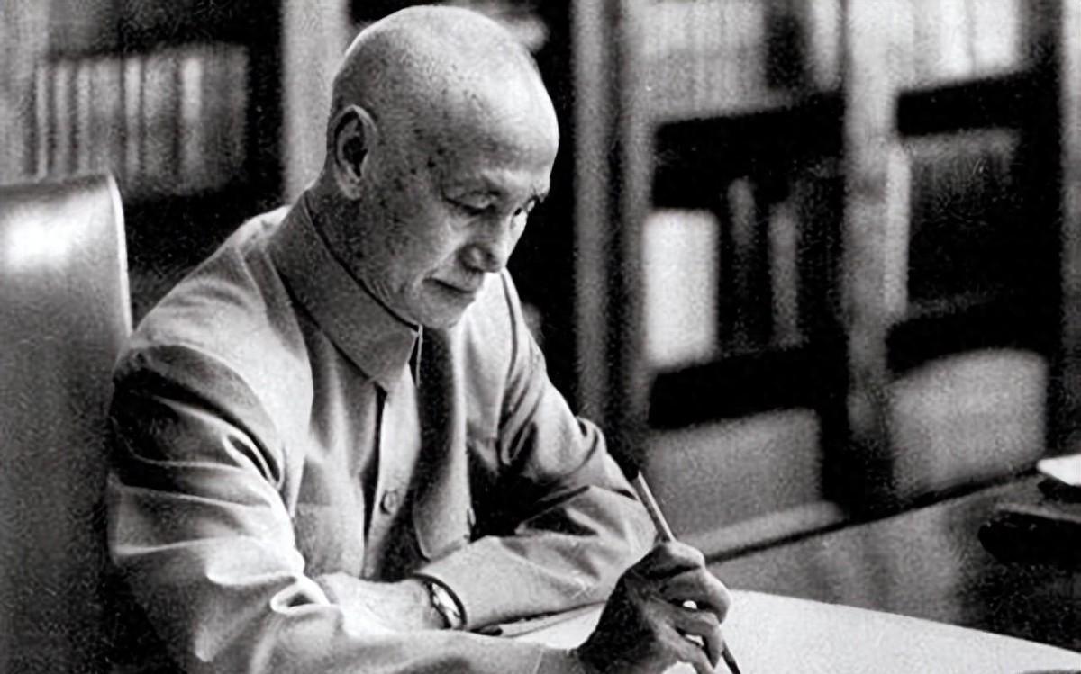 蒋介石晚年回忆台湾岁月无悔，却遗憾一生因为当年听信斯大林的那句话
1945年3月