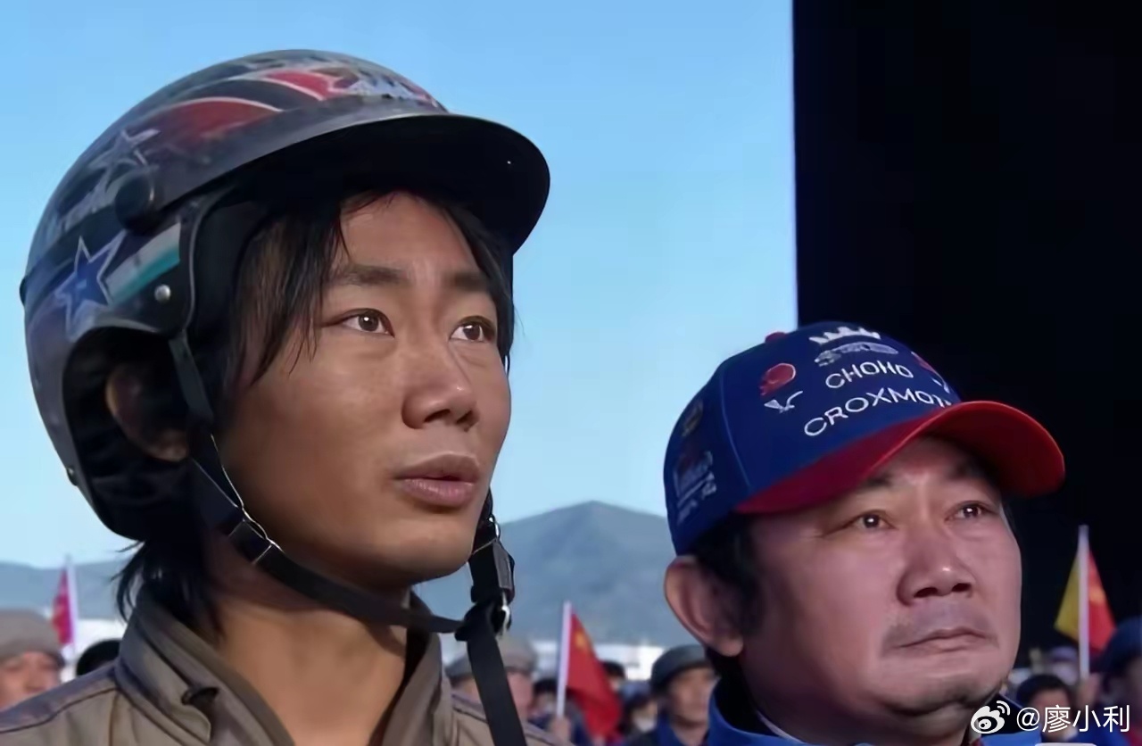 这两天有两个人感动了我，一个叫张雪，一个叫张雪峰。张雪逆天改命，不屈不挠，诠释了