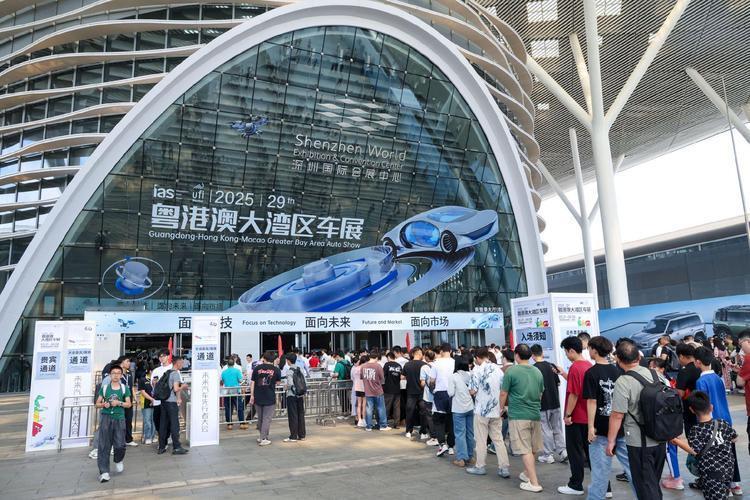 粤港澳大湾区车展成交额破百亿，中国汽车产业变革背后的秘密是什么？

一场车展的成