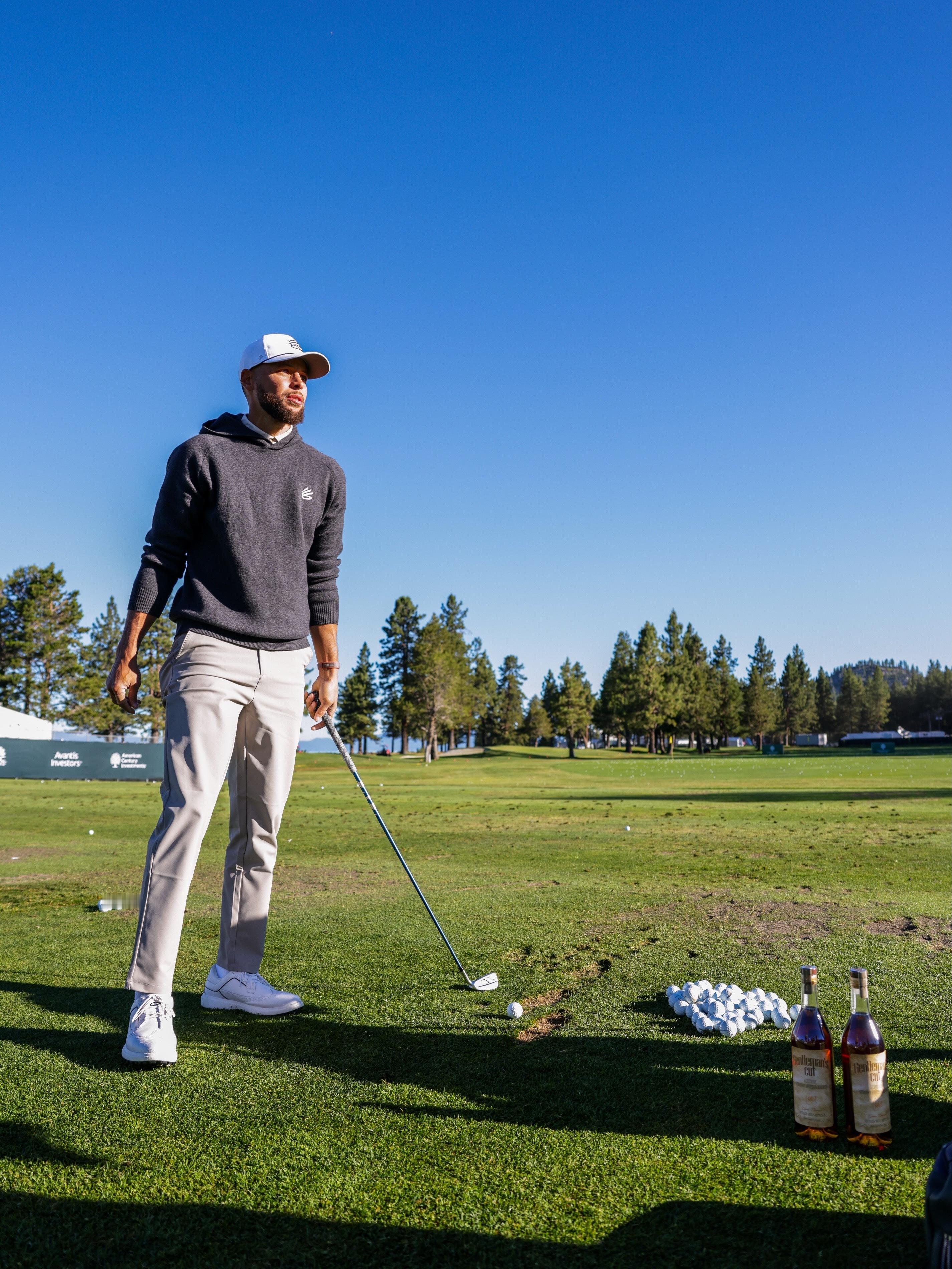 我库的另一场成功的ACC锦标赛⛳️库里在2026年高尔夫锦标赛中获得了第三名的成