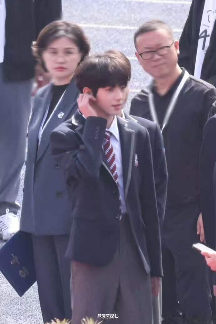 TF四代我们的少年时代2开机图我们的少年时代2开机图 哦莫哦莫！！！看着状态很好