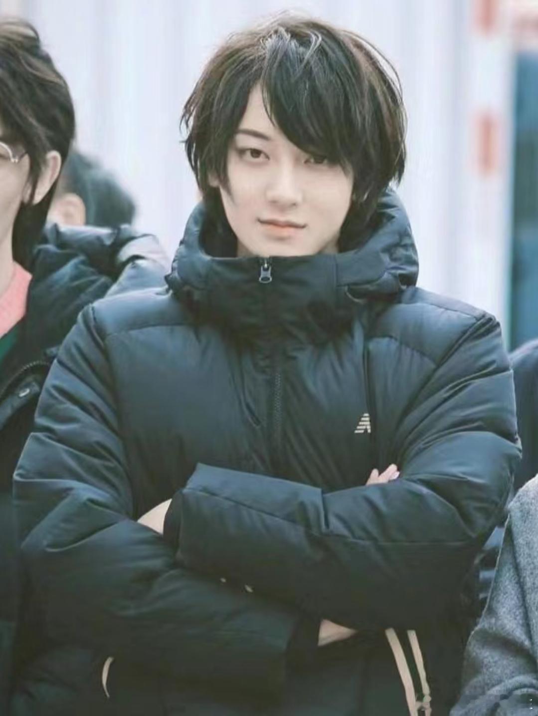 恋爱是一场农家肥。。。黄子韬你把图一还给我[泪]#黄子韬[超话]# ​​​