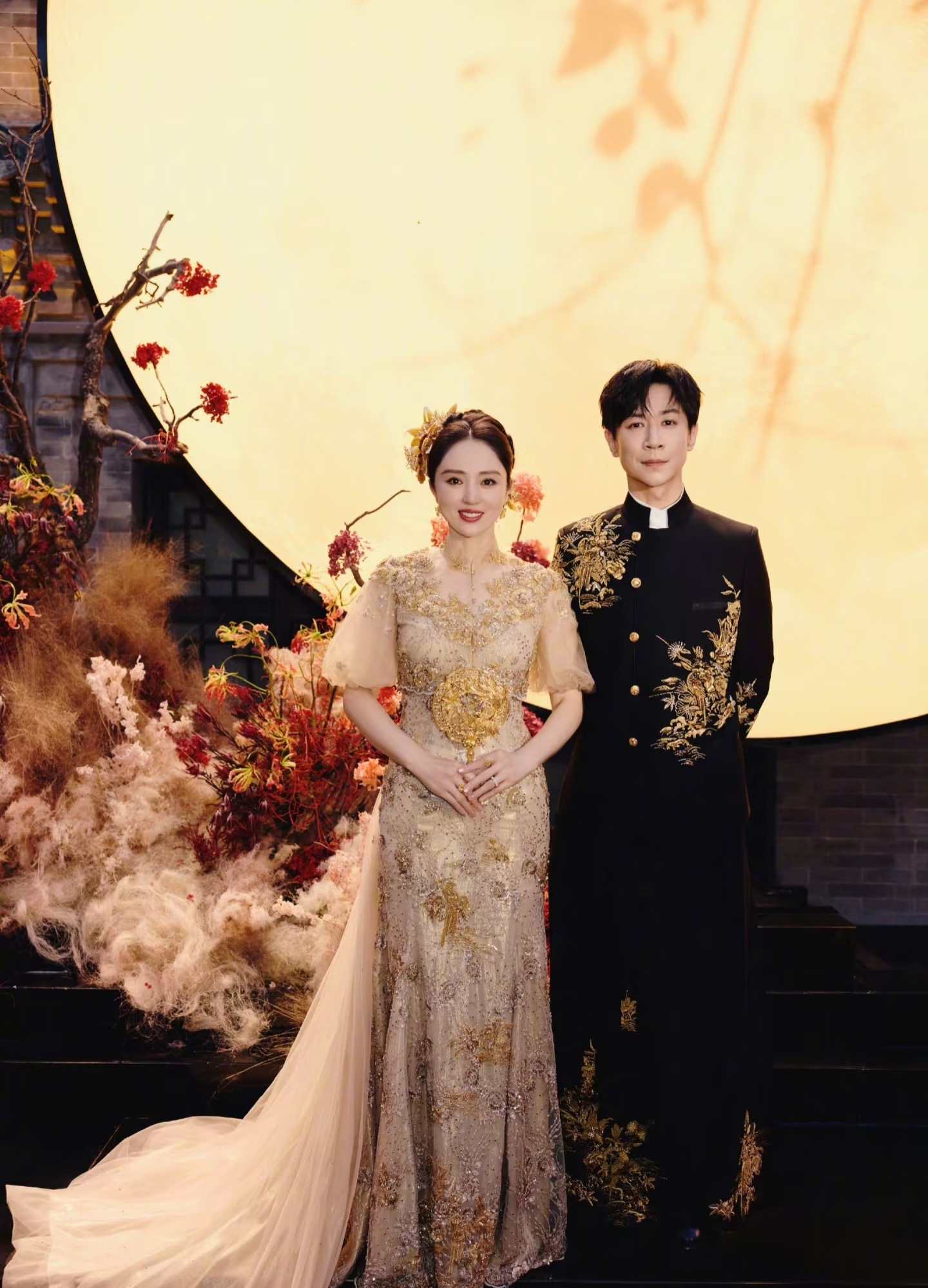 董璇 我办婚礼了吗董璇：我办婚礼了吗？璇姐这高情商回答也太厉害了👍，红色旗袍造
