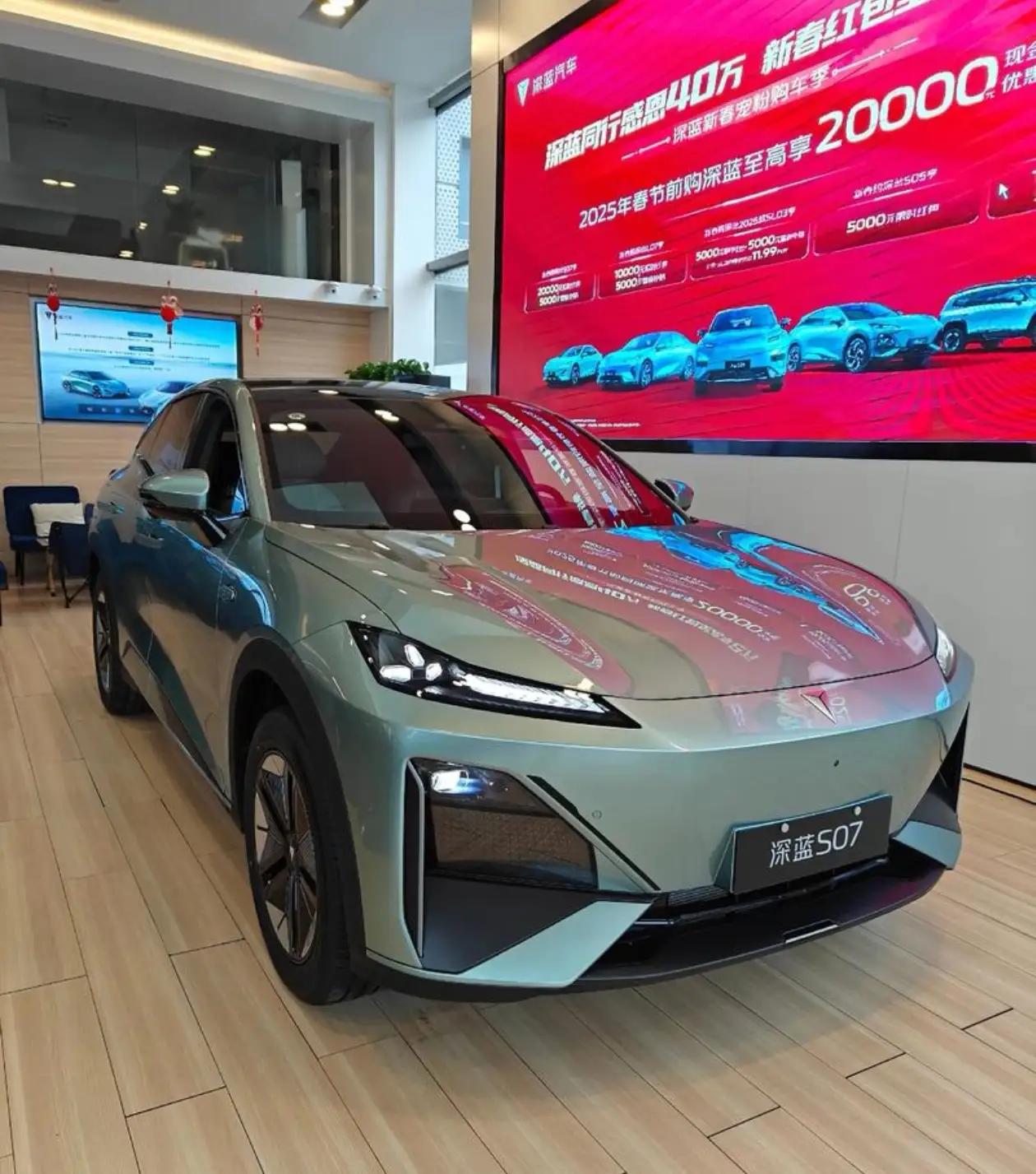 十二生肖最佳婚配+忌配，看看你的婚姻是否相配？
1、鼠：宜配牛、猴、龙；忌配马、