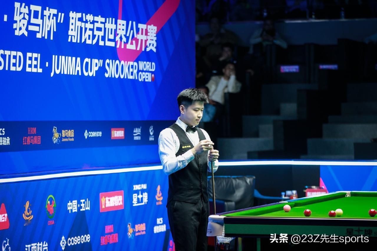 64进32轮次

全场比赛，赵心童打出两杆破百（139、129）和三杆50+（9