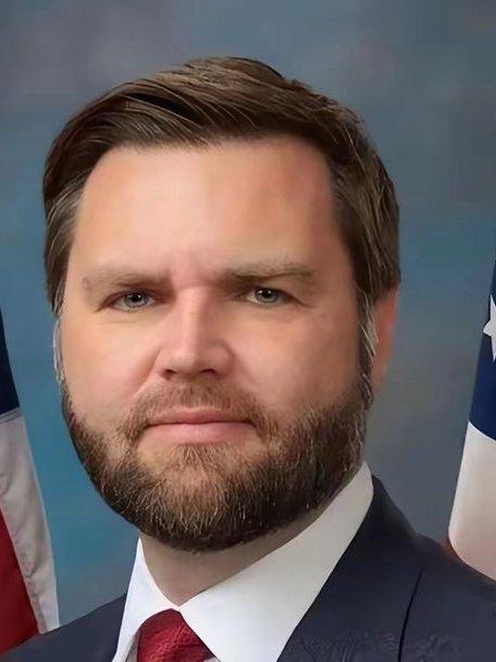 这事一定谈不成，是争取时间，准备下一轮战力。还好总算是走出来第一步，战场上耗得差