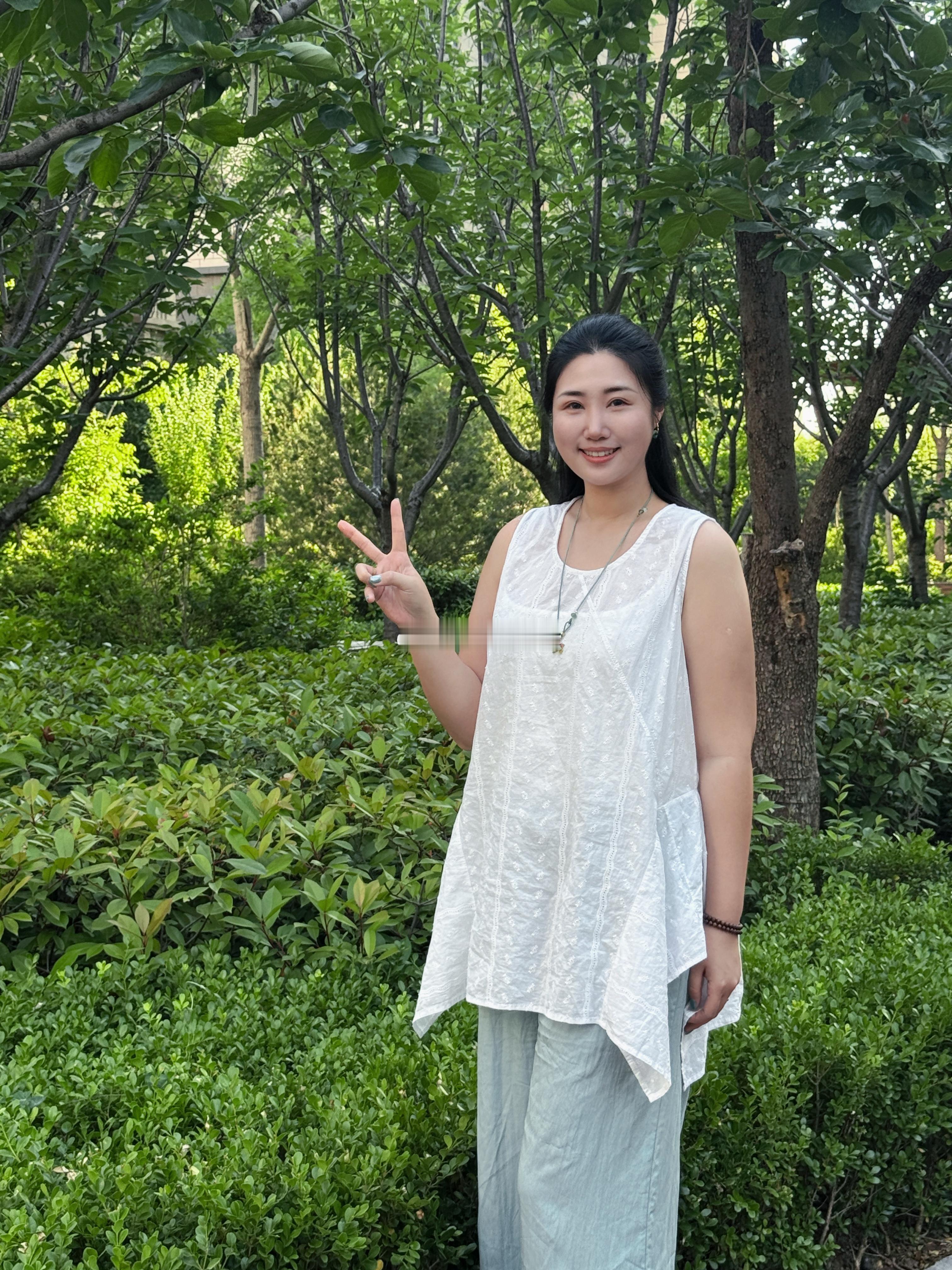现在我好喜欢绿色啊！看见绿色心情就好！ 