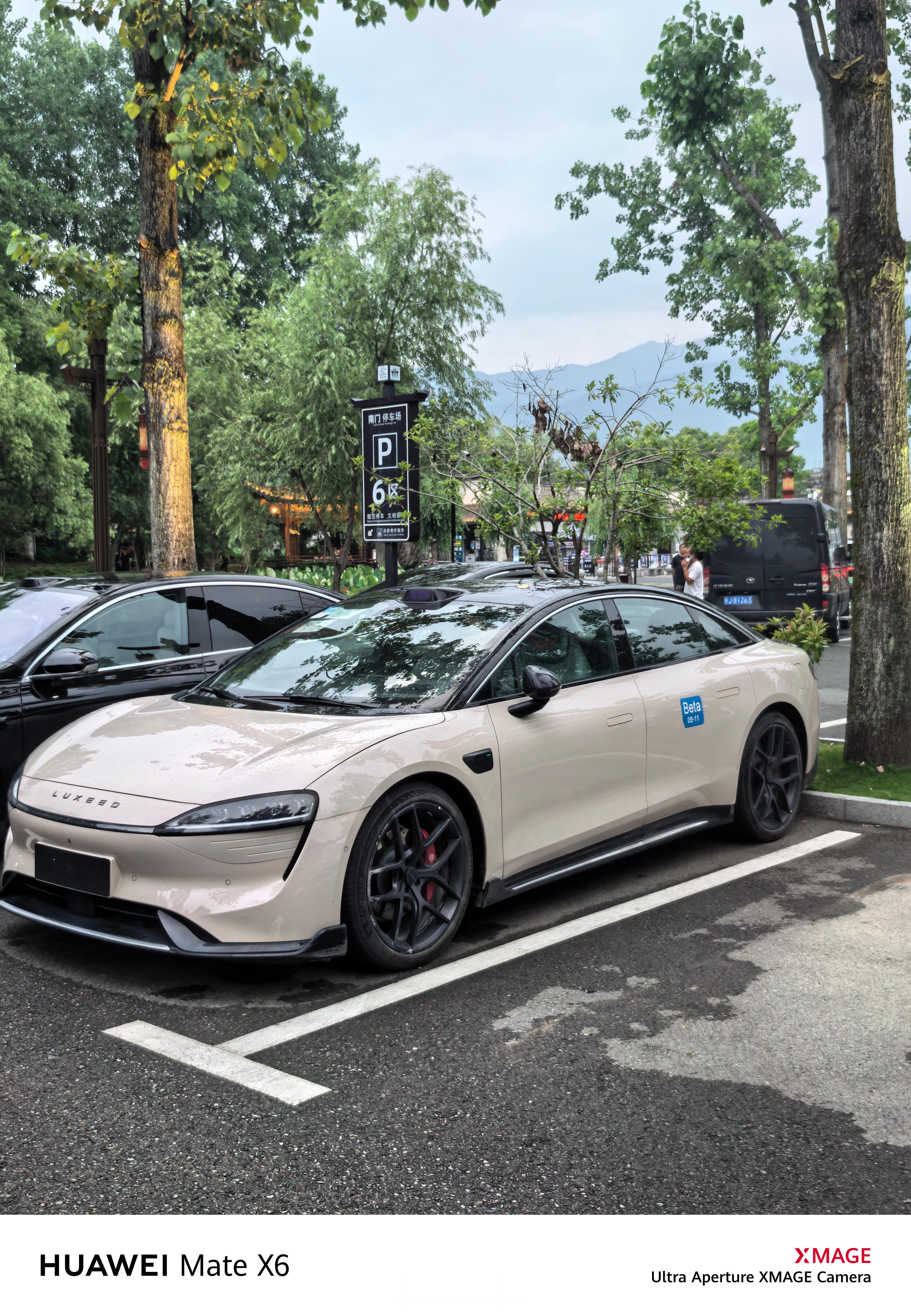 宏村景区偶遇一台智界新S7工程车[666] ​​​